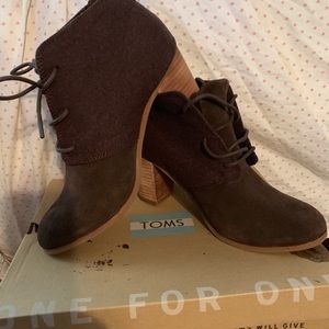 Tom’s Lunata Lace-up (Suede Wool)